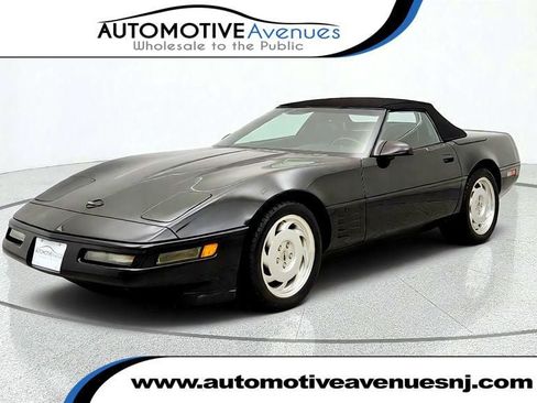 Used 1991 Chevrolet Corvette Convertible RWD image 1