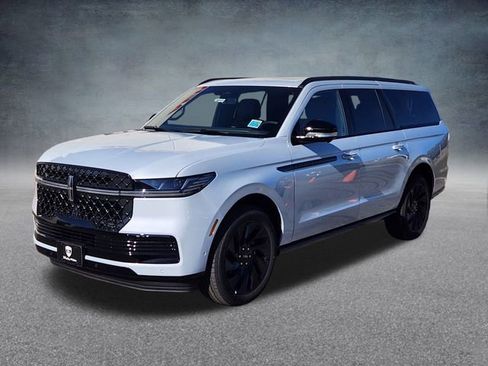 New 2025 Lincoln Navigator L Reserve w/ Jet Appearance Package image 3