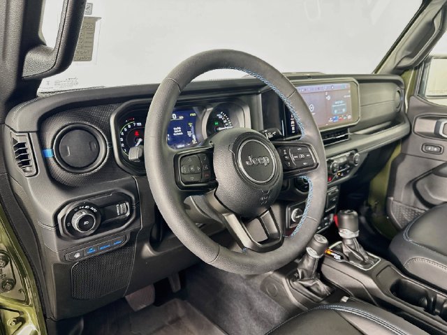 Used 2024 Jeep Wrangler Unlimited Rubicon 4xe AWD/4WD image 13