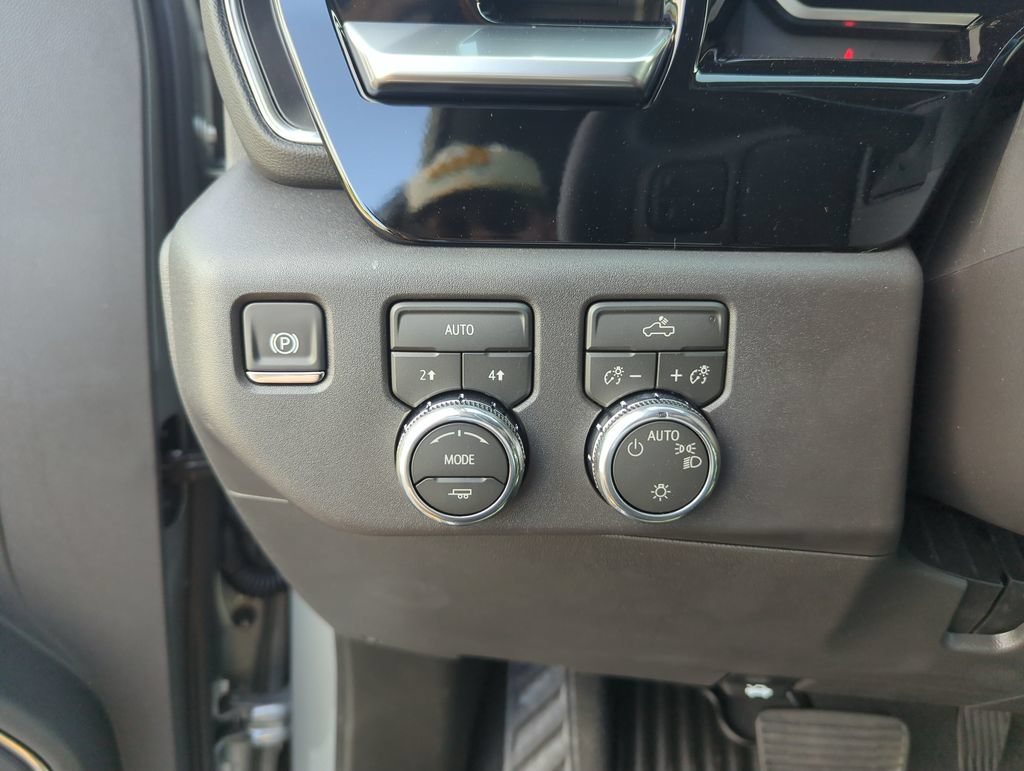 New 2026 GMC Sierra 1500 SLE AWD/4WD image 19