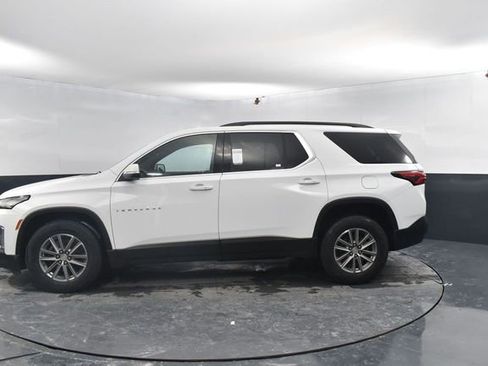 Used 2023 Chevrolet Traverse LT image 4
