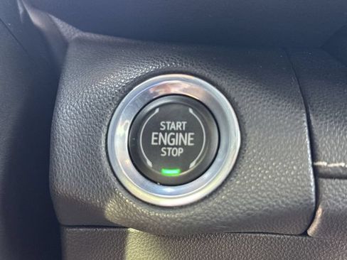 Used 2021 Buick Envision Essence w/ Sport Touring Package FWD image 16