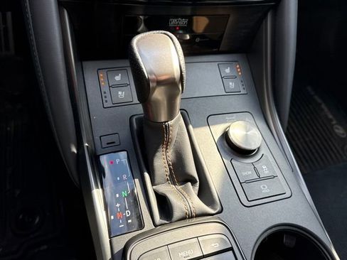 Used 2025 Lexus IS 500 image 26