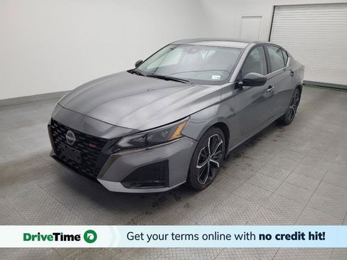Used 2023 Nissan Altima 2.5 SR image 1