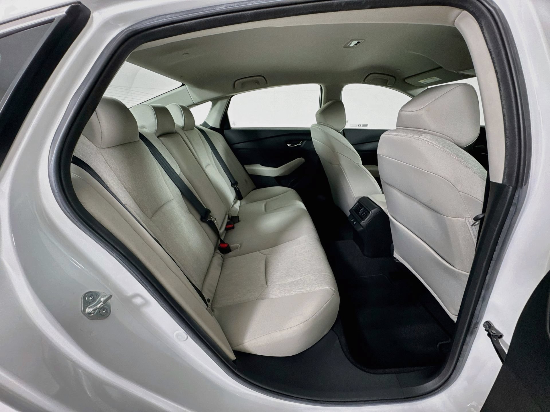 Used 2025 Honda Accord LX image 25