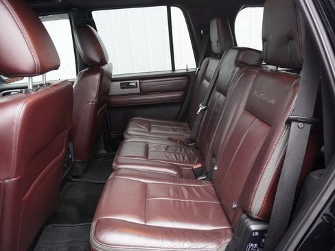 Used 2016 Ford Expedition Platinum image 31