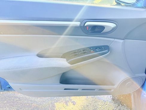 Used 2006 Honda Civic EX image 10