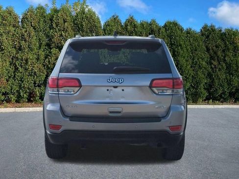 Used 2020 Jeep Grand Cherokee Laredo w/ Quick Order Package 2BN North image 5