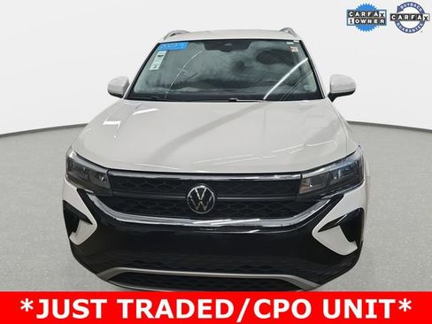 Used 2023 Volkswagen Taos SE image 2