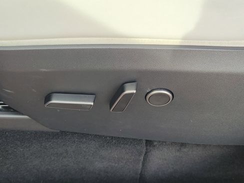 Used 2023 Tesla Model Y Long Range image 16