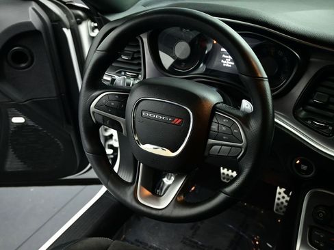 Used 2019 Dodge Challenger R/T w/ Plus Package image 8