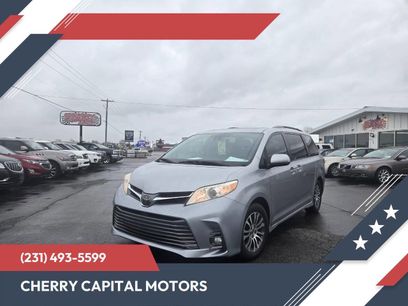 Used 2018 Toyota Sienna XLE