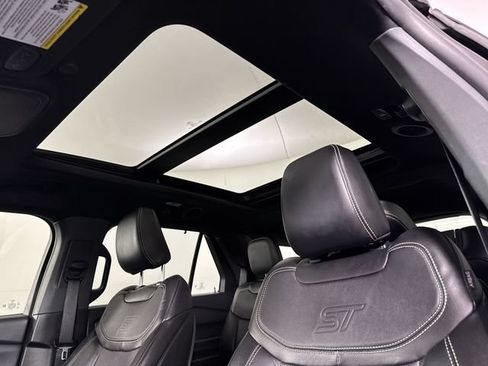 Used 2023 Ford Explorer ST w/ Equipment Group 401A AWD/4WD image 21