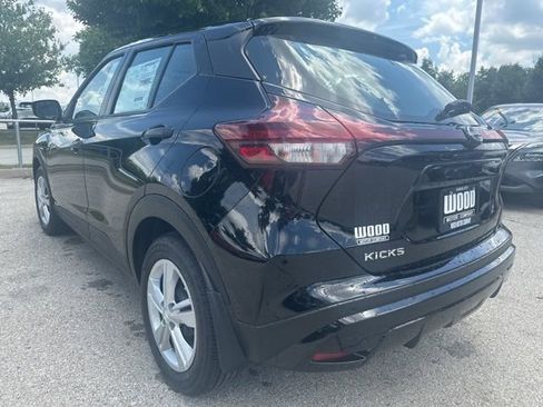 New 2025 Nissan Kicks Play S image 6