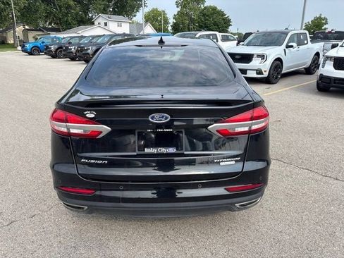Used 2020 Ford Fusion Titanium FWD image 13