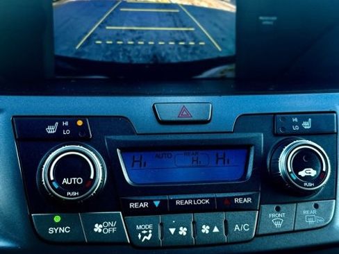 Used 2012 Honda Odyssey Touring image 23