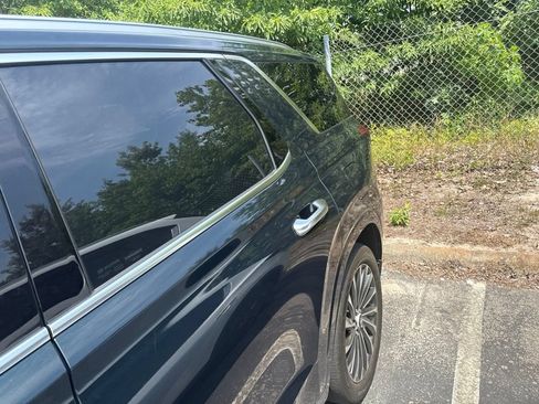 Used 2023 Hyundai Palisade Calligraphy AWD/4WD image 5
