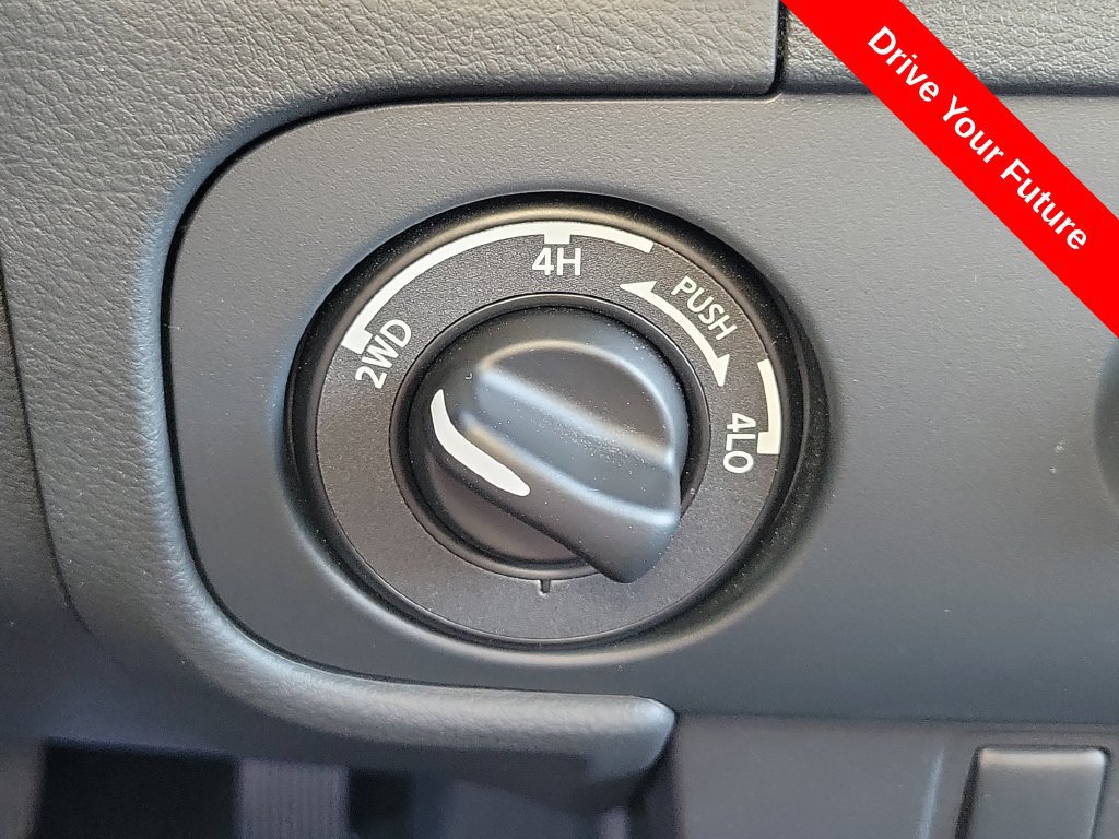 Used 2026 Nissan Frontier SV w/ Tow Package AWD/4WD image 11