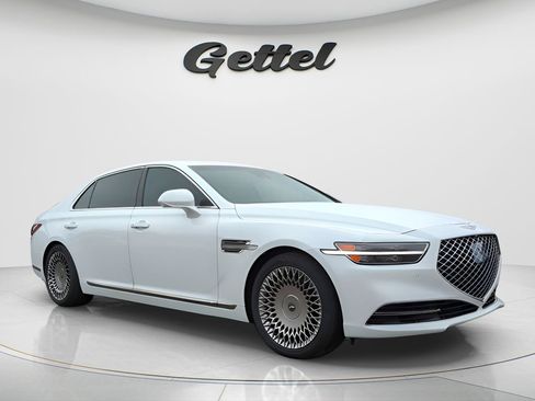 Used 2022 Genesis G90 5.0 Ultimate image 2