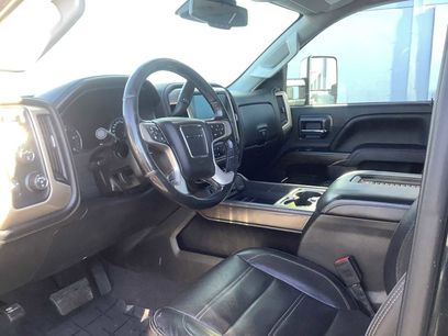 Used 2019 GMC Sierra 2500 Denali w/ Duramax Plus Package