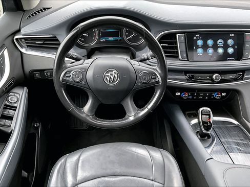 Used 2018 Buick Enclave Premium w/ Experience Buick Package image 5