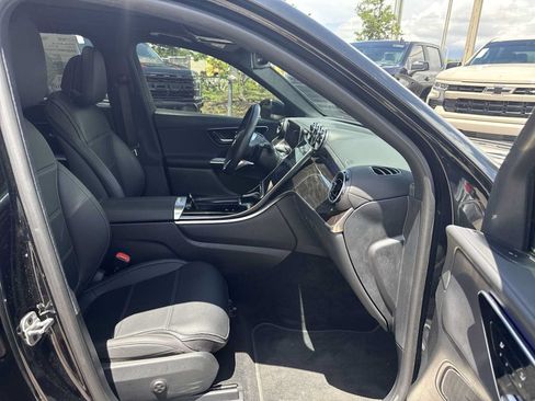 Used 2025 Mercedes-Benz GLC 300 image 20