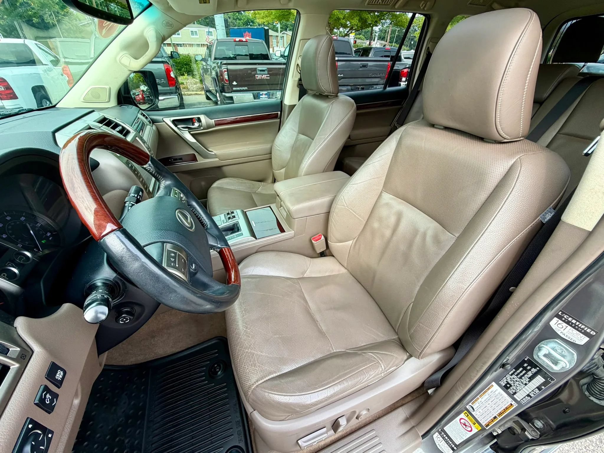 Used 2014 Lexus GX 460 w/ Premium Package AWD/4WD image 8