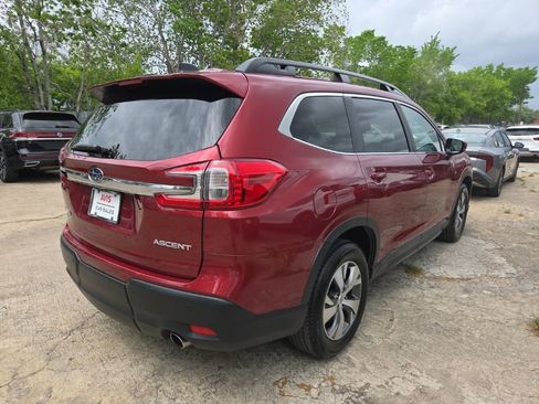 Used 2025 Subaru Ascent Premium image 9