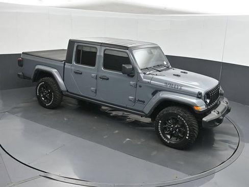 Used 2024 Jeep Gladiator Sport AWD/4WD image 34