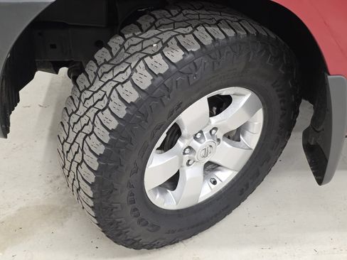 Used 2012 Nissan Xterra S AWD/4WD image 41