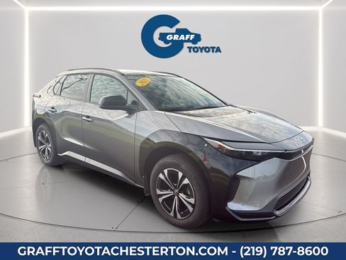 Used 2025 Toyota bZ4X FWD w/ Weather Package image 4