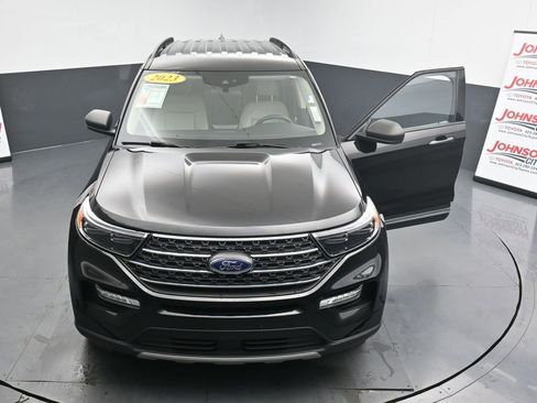 Used 2023 Ford Explorer XLT w/ Equipment Group 202A image 28