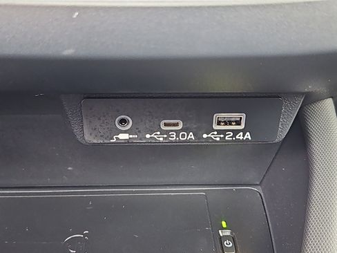 Certified 2025 Subaru Forester Premium image 10