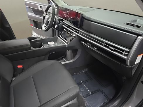 New 2026 Hyundai Santa Fe SE image 18