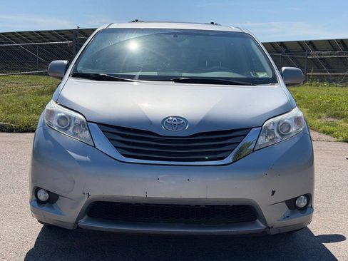 Used 2014 Toyota Sienna XLE AWD/4WD image 8
