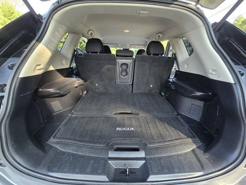 Used 2020 Nissan Rogue S w/ Special Edition Package AWD/4WD image 18
