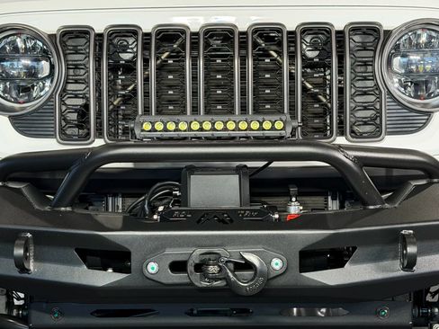 Used 2024 Jeep Wrangler Unlimited Rubicon w/ Convenience Group image 4