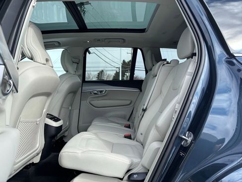 Certified 2024 Volvo XC90 B5 Core w/ Protection Package Premier AWD/4WD image 18