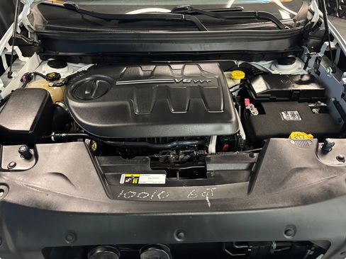 Used 2016 Jeep Cherokee Overland AWD/4WD image 24