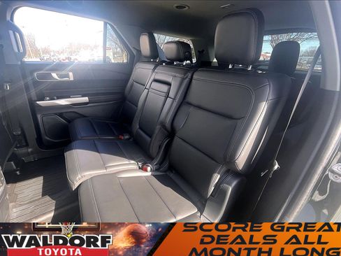 Used 2024 Ford Explorer XLT w/ Equipment Group 202A image 30