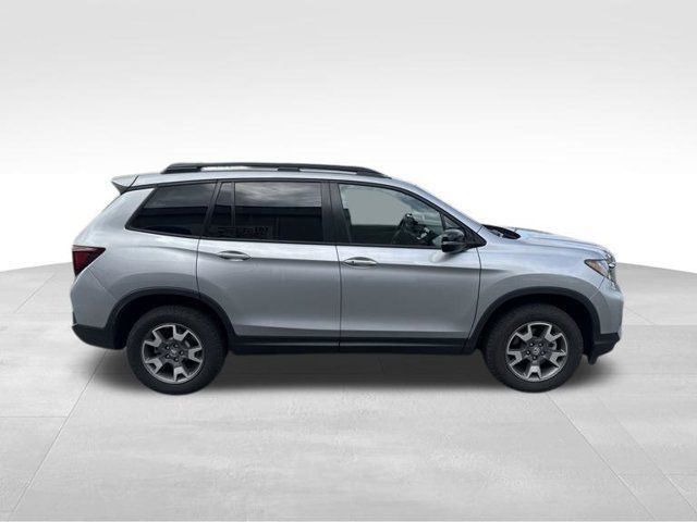 Used 2023 Honda Passport TrailSport image 12