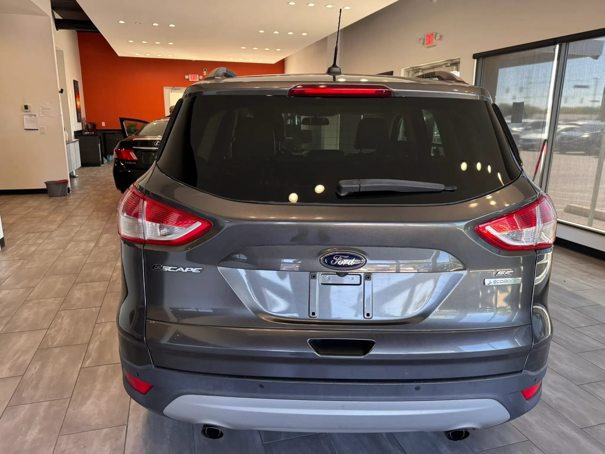 Used 2016 Ford Escape SE w/ SE Leather Comfort Package FWD image 12