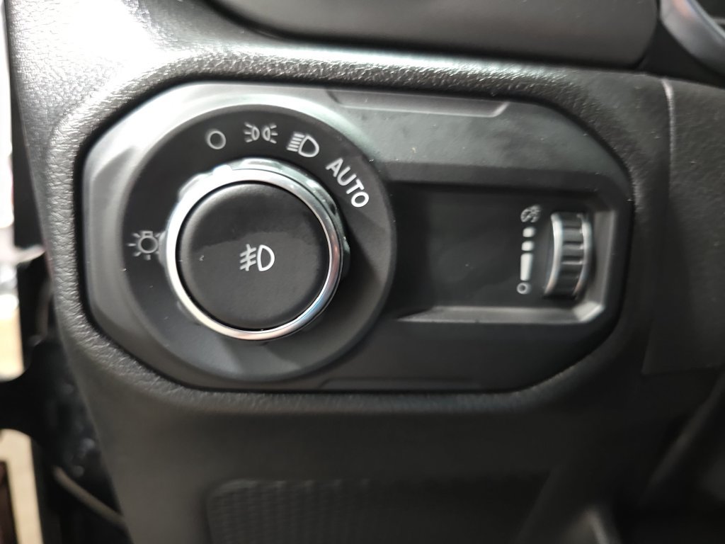 Used 2023 Jeep Wrangler Unlimited Sport AWD/4WD image 27