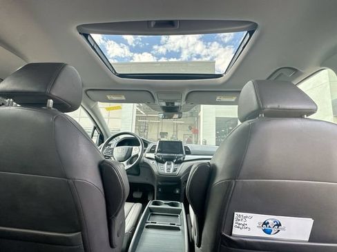 Used 2023 Honda Odyssey EX-L image 23