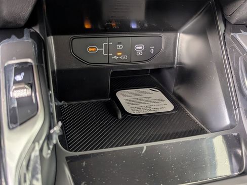 New 2026 Kia Sorento S w/ S Panoramic Sunroof Package image 23