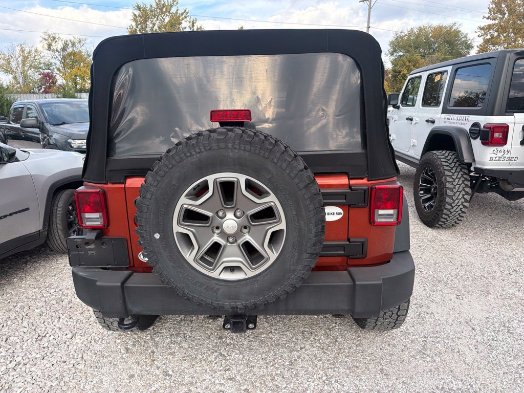 Used 2014 Jeep Wrangler Unlimited Rubicon w/ Dual Top Group AWD/4WD image 6