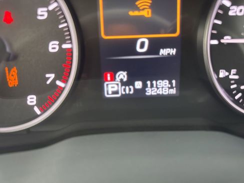 Certified 2025 Subaru Crosstrek 2.5i Limited w/ Crosstrek Mirror Package image 15