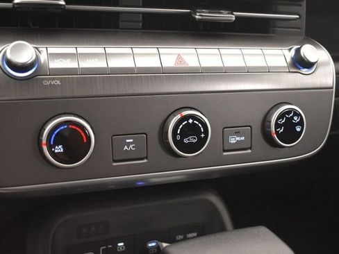 Used 2026 Hyundai Kona SE image 15