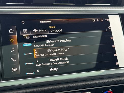 New 2025 Audi Q3 2.0T Premium image 15