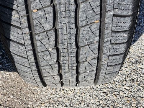 Used 2025 Chevrolet Silverado 1500 LT image 11